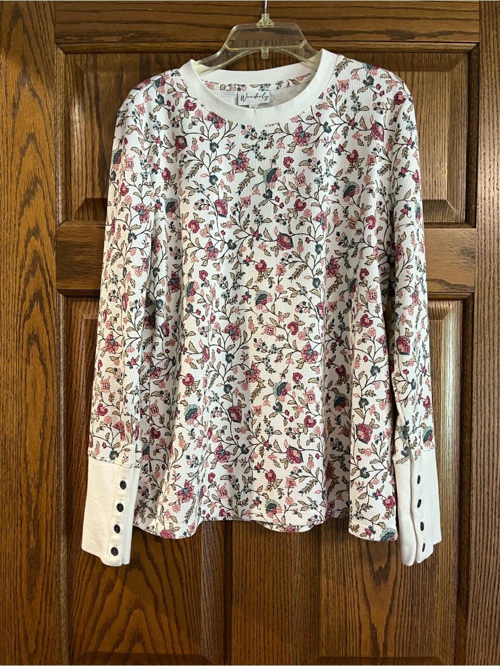 Cream Floral Long-Sleeve Thermal Top with Button Cuff: Size- Large (runs small)